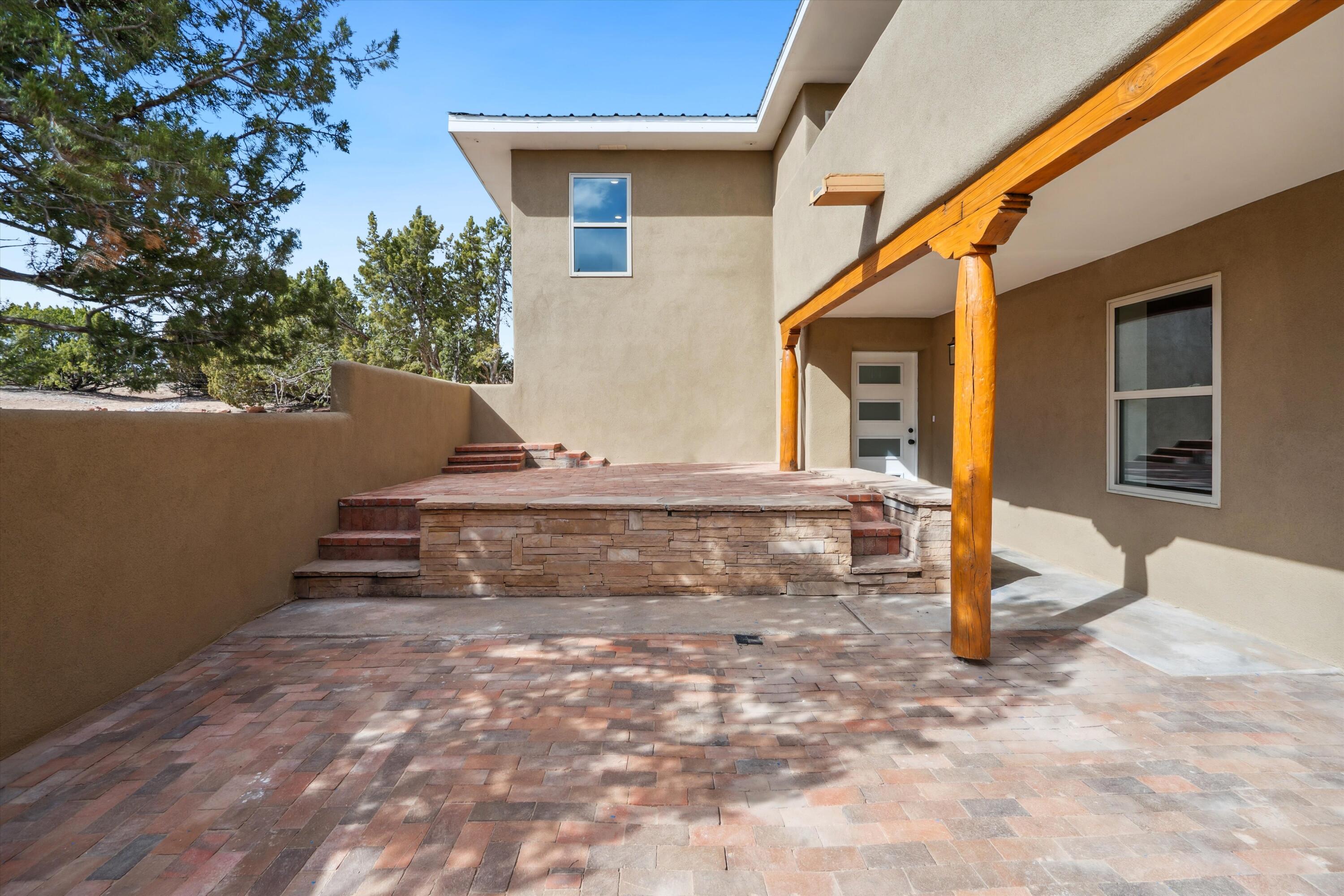 30A Arroyo Coyote Road, Santa Fe, New Mexico image 2