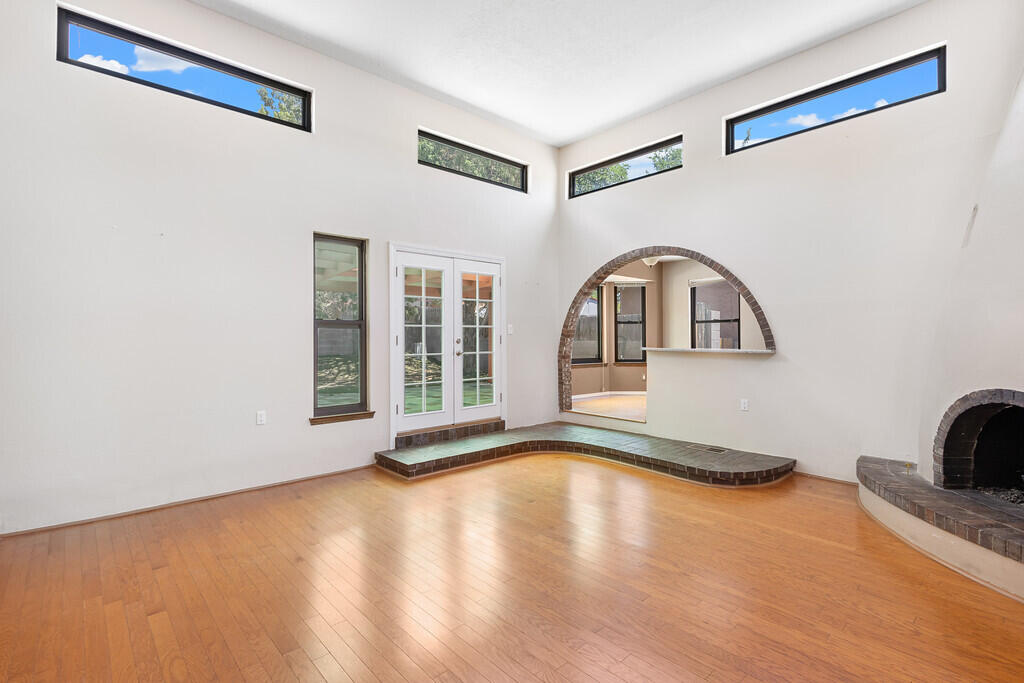 2704 La Charles Drive, Albuquerque, New Mexico image 8
