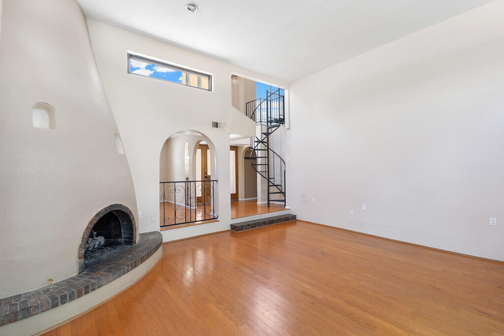 2704 La Charles Drive, Albuquerque, New Mexico image 9