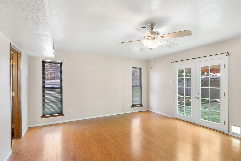 2704 La Charles Drive, Albuquerque, New Mexico image 31