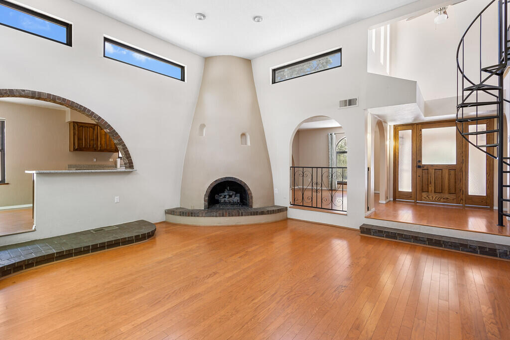 2704 La Charles Drive, Albuquerque, New Mexico image 7