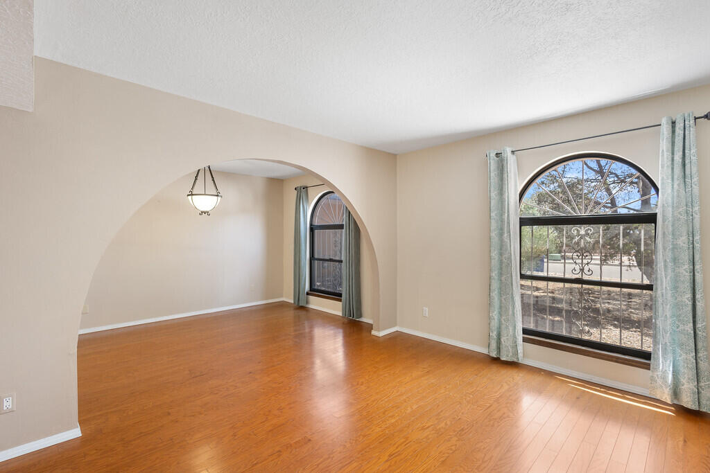 2704 La Charles Drive, Albuquerque, New Mexico image 13