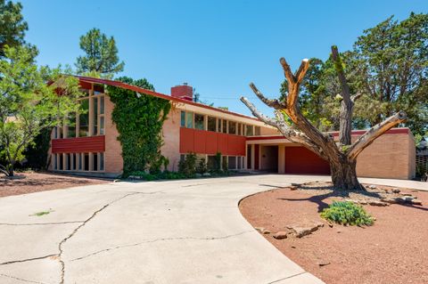 Photo of 4818 ROYENE Avenue NE, Albuquerque, NM 87110 (MLS # 1084467)