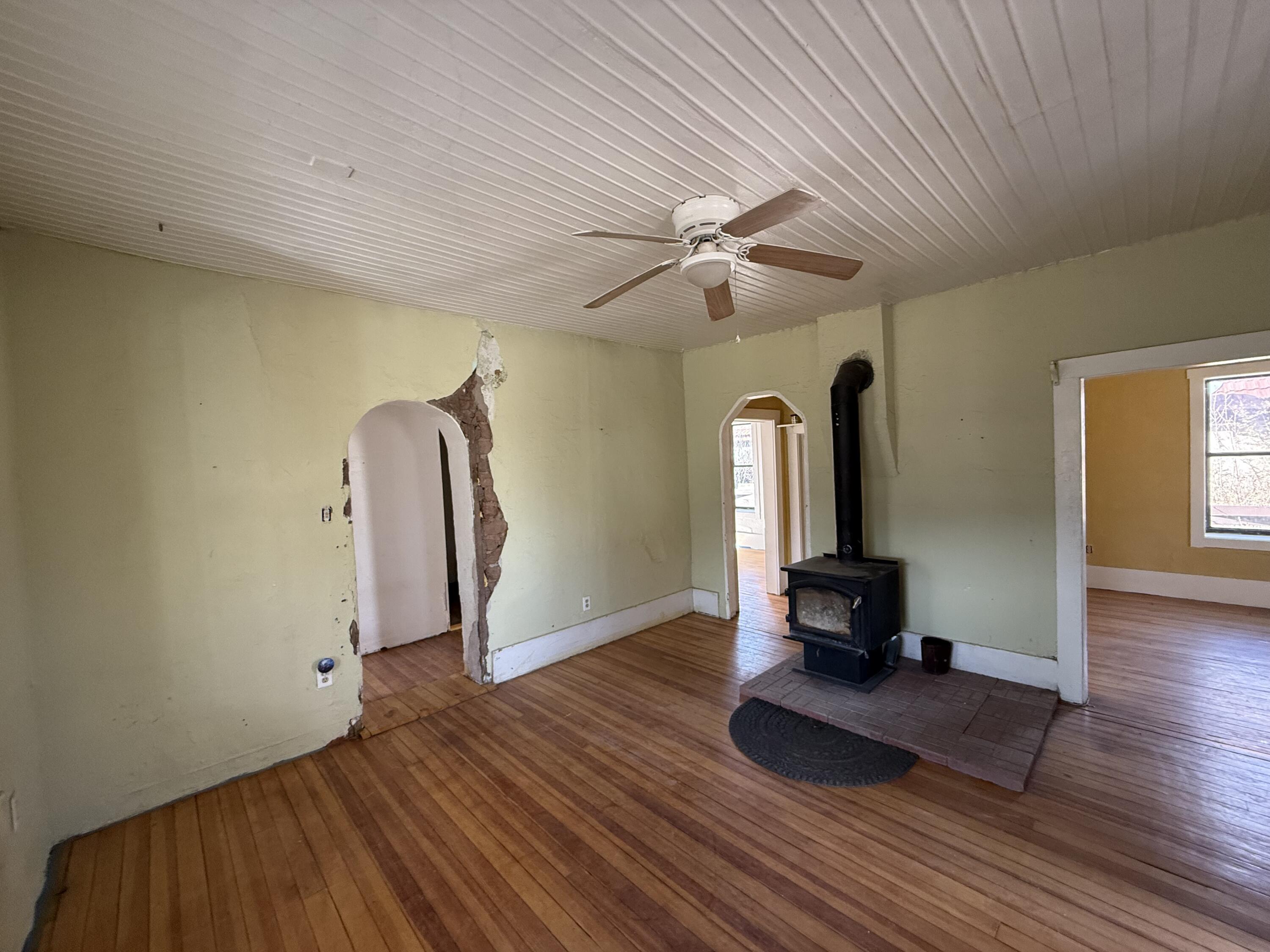 708 Spruce Street, Magdalena, New Mexico image 9