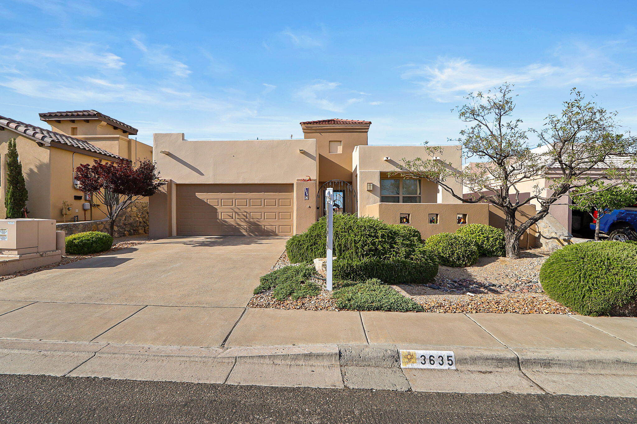 View Las Cruces, NM 88011 property