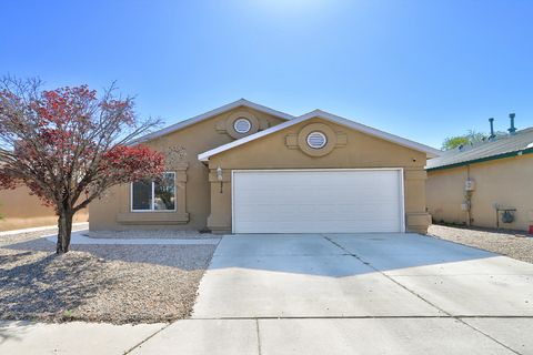Photo of 2216 Desert Wood Drive SW, Albuquerque, NM 87121 (MLS # 1102391)