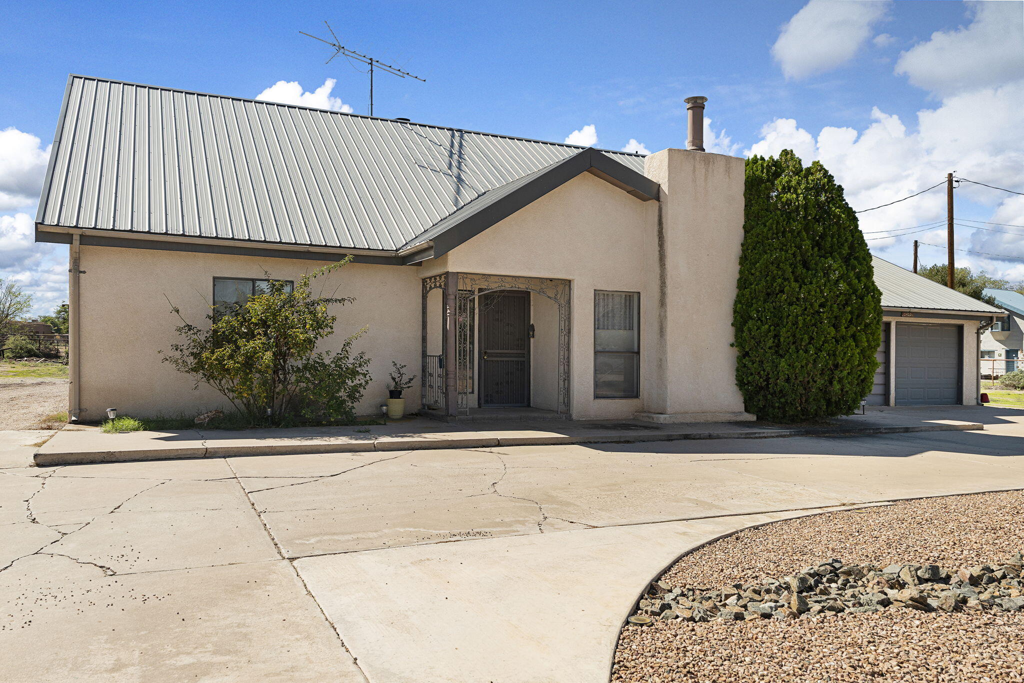 2410 Sunshine Road SW