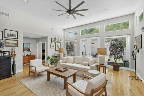 Photo of 1508 San Carlos Road SW, Albuquerque, NM 87104 (MLS # 1096496)