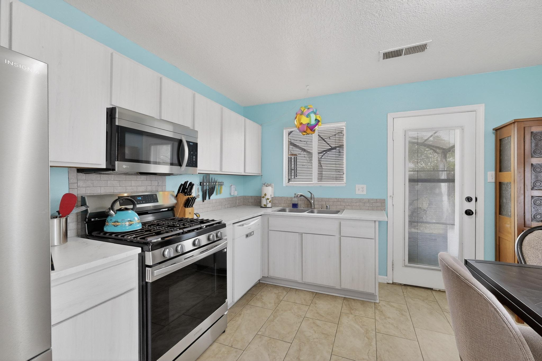 10724 Chilili Drive NW