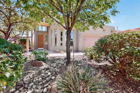 Homes For Sale - 1211 Goodwin Drive<br/> Bernalillo, NM 87004