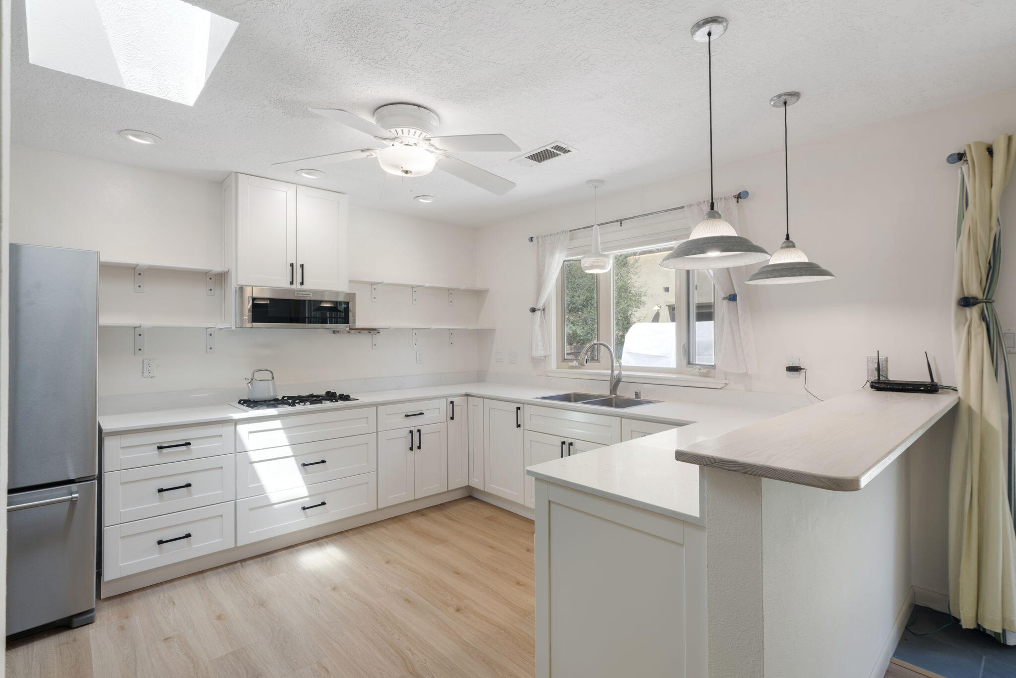 3904 Camino De La Sierra NE