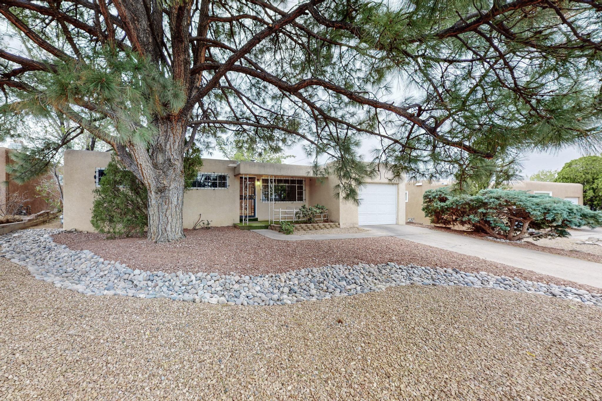 11408 Snowheights Boulevard, Albuquerque, New Mexico image 1