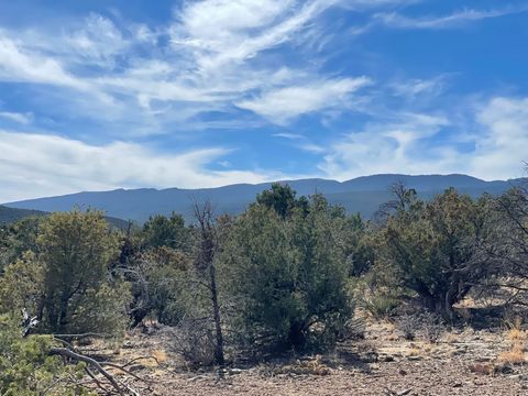 Photo of 91 Rain Dance Road, Sandia Park, NM 87047 (MLS # 1099042)