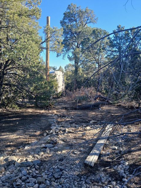 Photo of 28 Tebbetts Road, Edgewood, NM 87015 (MLS # 1097057)