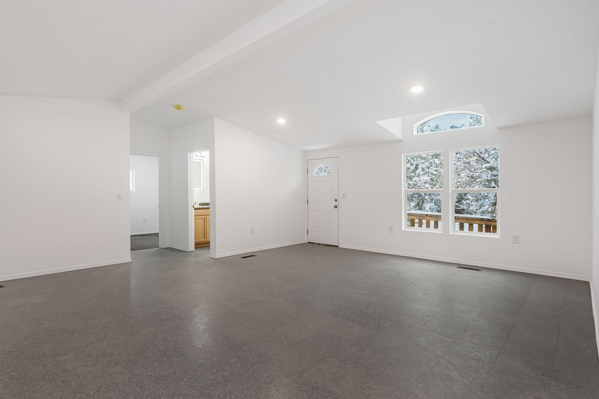 32 BOLAGH Lane