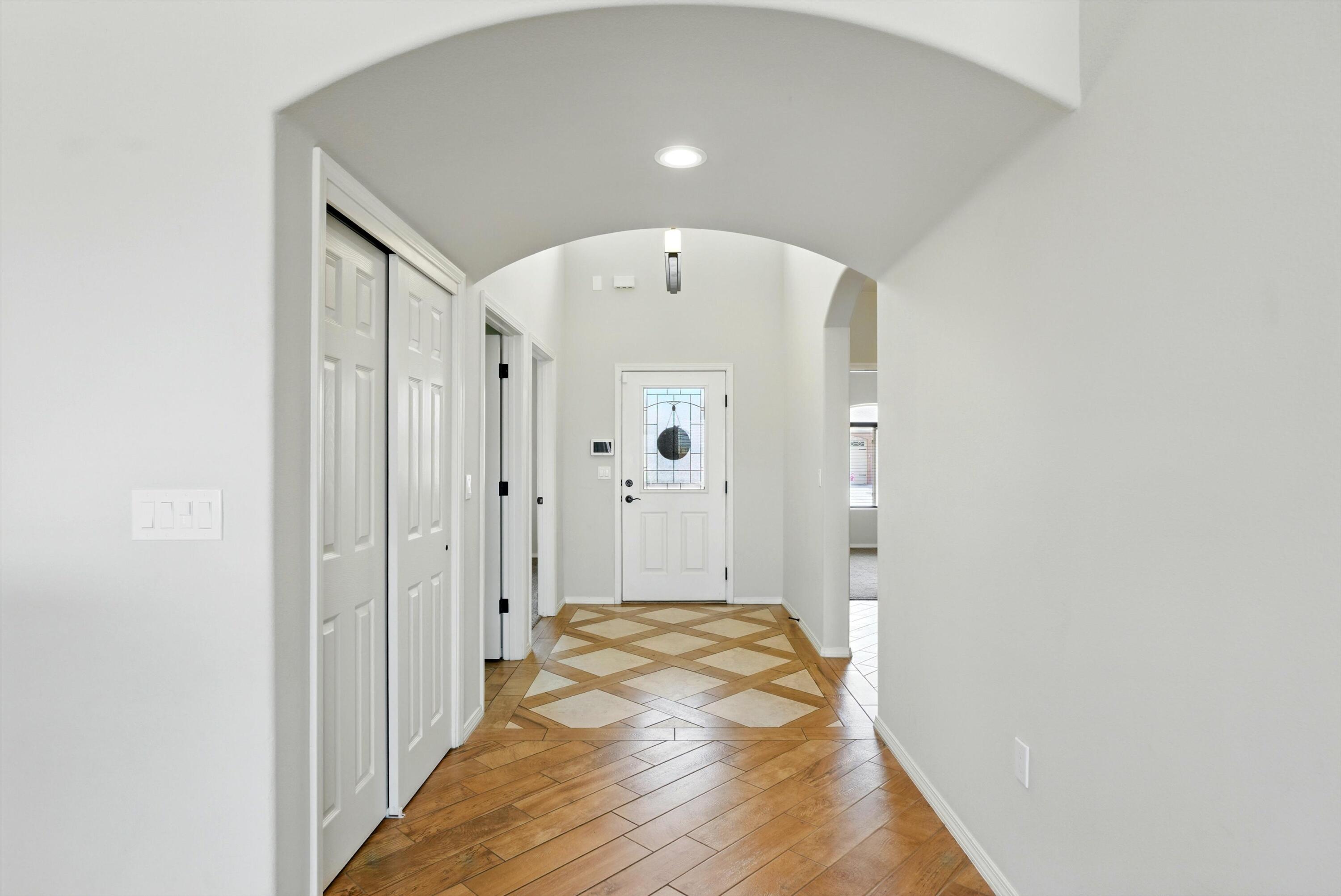 2640 Firewheel Avenue, Los Lunas, New Mexico image 3