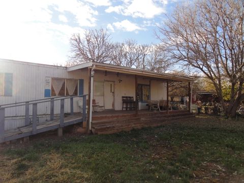 Photo of 8 Avenida Valencia Court, Los Lunas, NM 87031 (MLS # 1094620)