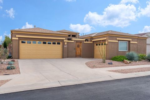 Photo of 2711 Firewheel Avenue SW, Los Lunas, NM 87031 (MLS # 1102312)