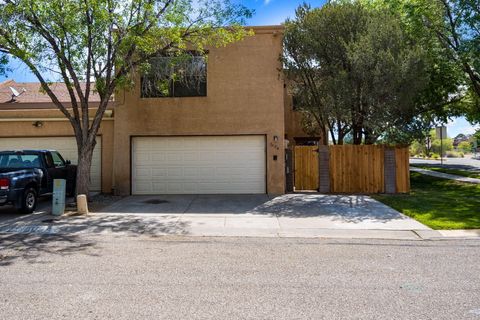 Photo of 7904 Blue Jay Lane NE, Albuquerque, NM 87109 (MLS # 1103565)
