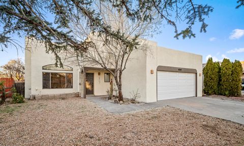 Photo of 4040 Painted Pony Circle, Santa Fe, NM 87507 (MLS # 1097939)