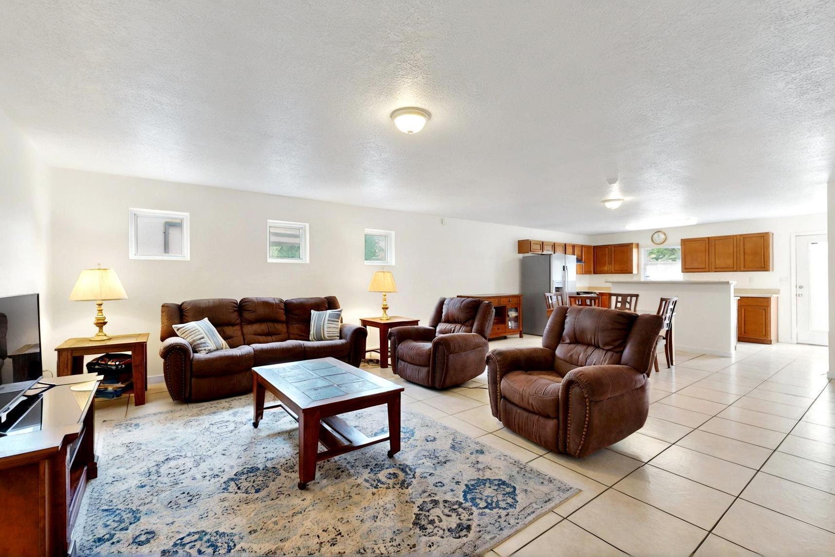 2704 Bayas Road, Rio Rancho, New Mexico image 2