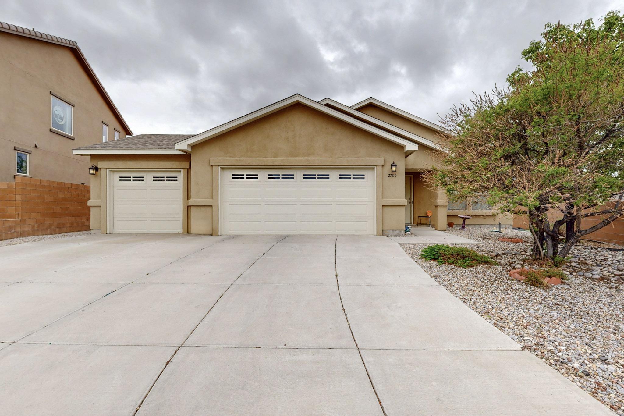 2704 Bayas Road, Rio Rancho, New Mexico image 1