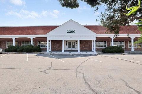 Photo of 2200 Eubank Boulevard NE, Albuquerque, NM 87112 (MLS # 1095134)