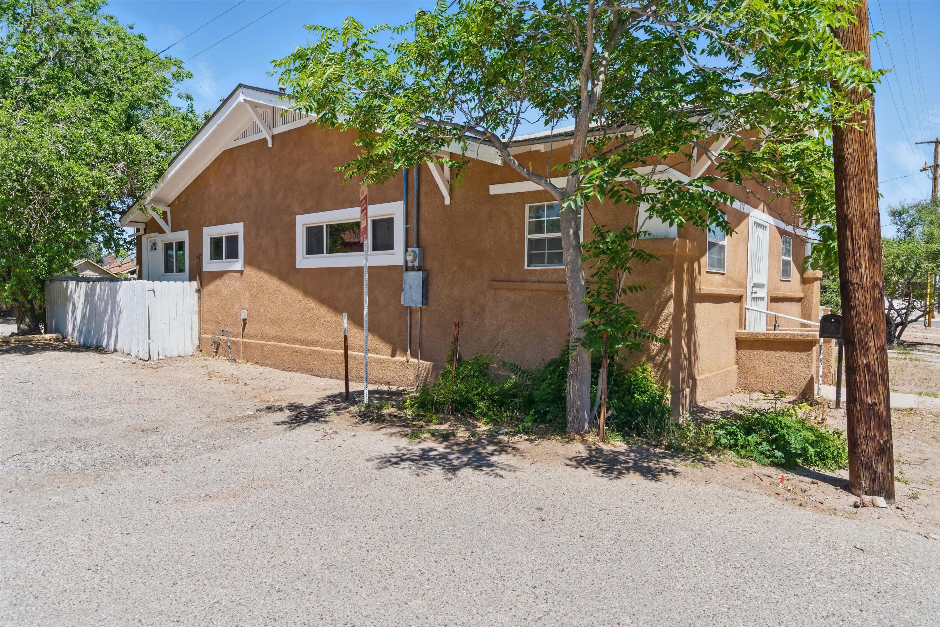 417 8th Street, Albuquerque, New Mexico image 3