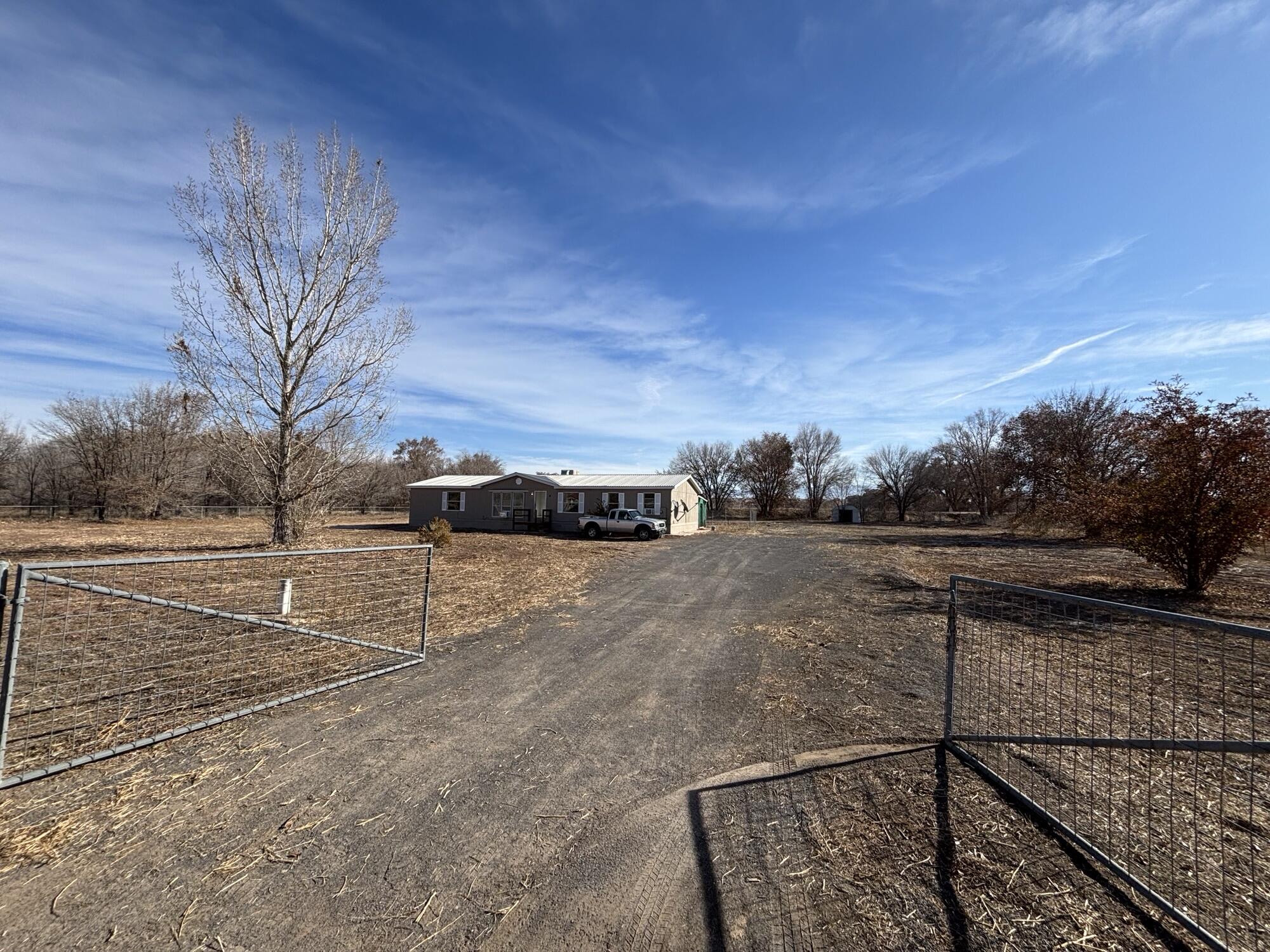 8 Valle Lobo, Los Lunas, New Mexico image 34