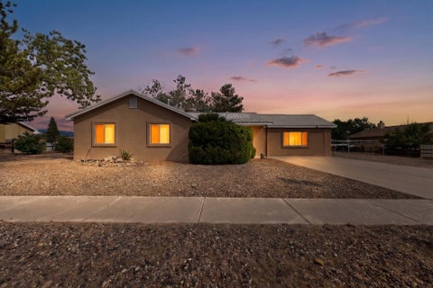 Homes For Sale - 1371 Don Diego Road<br/> Valencia County, Rio Communities, NM 87002