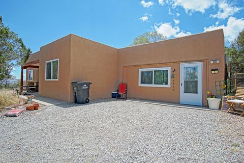 Photo of 2 Detrias Court, Edgewood, NM 87015 (MLS # 1104485)