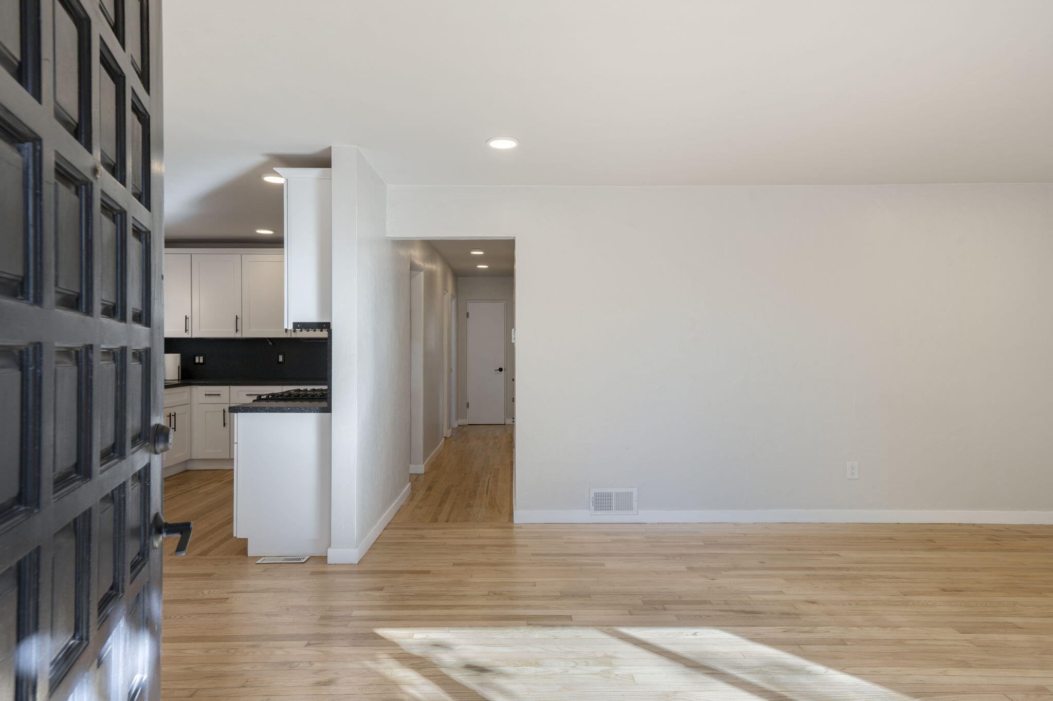 406 Truman Street NE