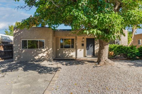 Photo of 406 Truman Street NE, Albuquerque, NM 87108 (MLS # 1093703)