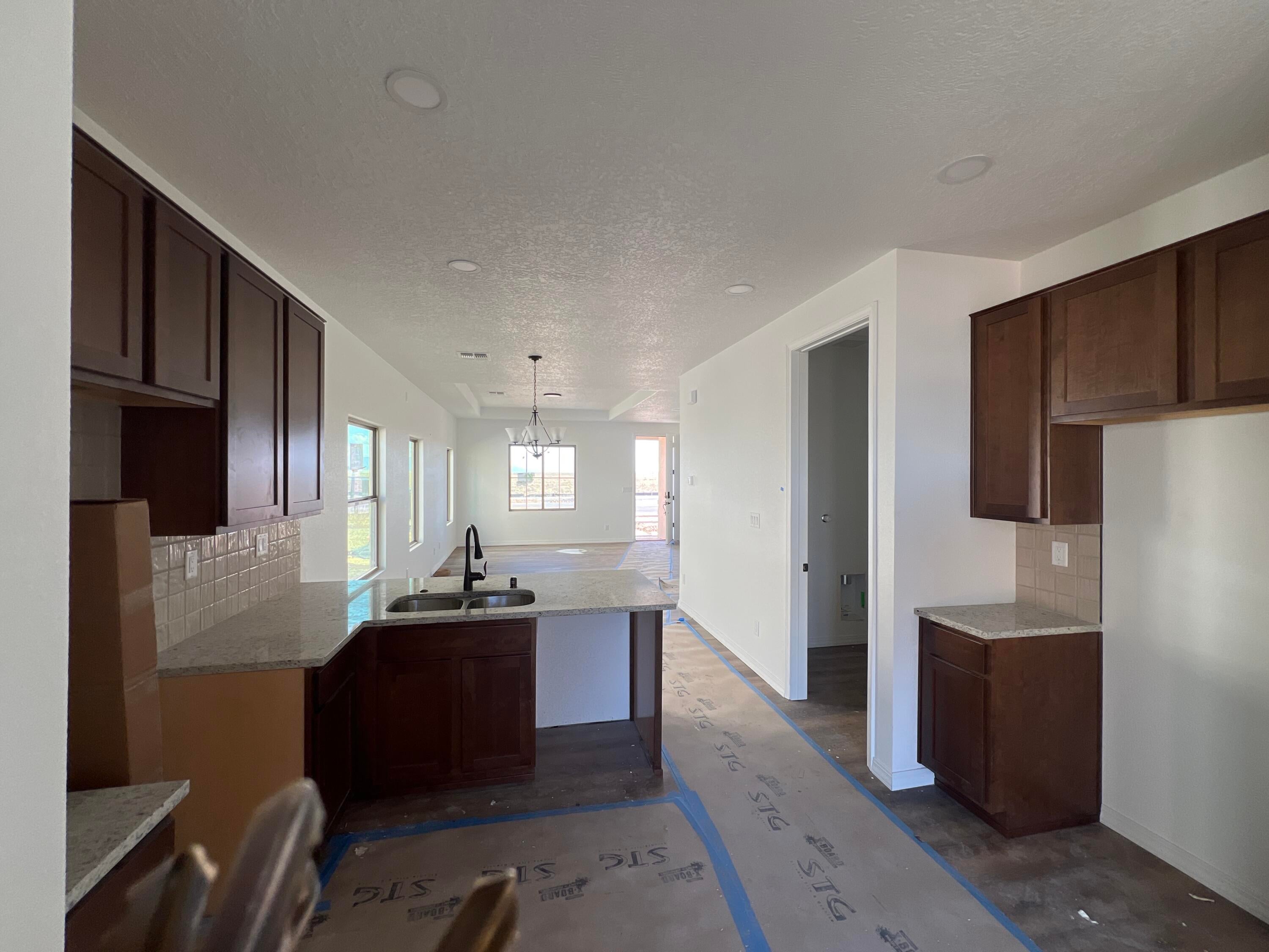 1913 Stryker Road SE