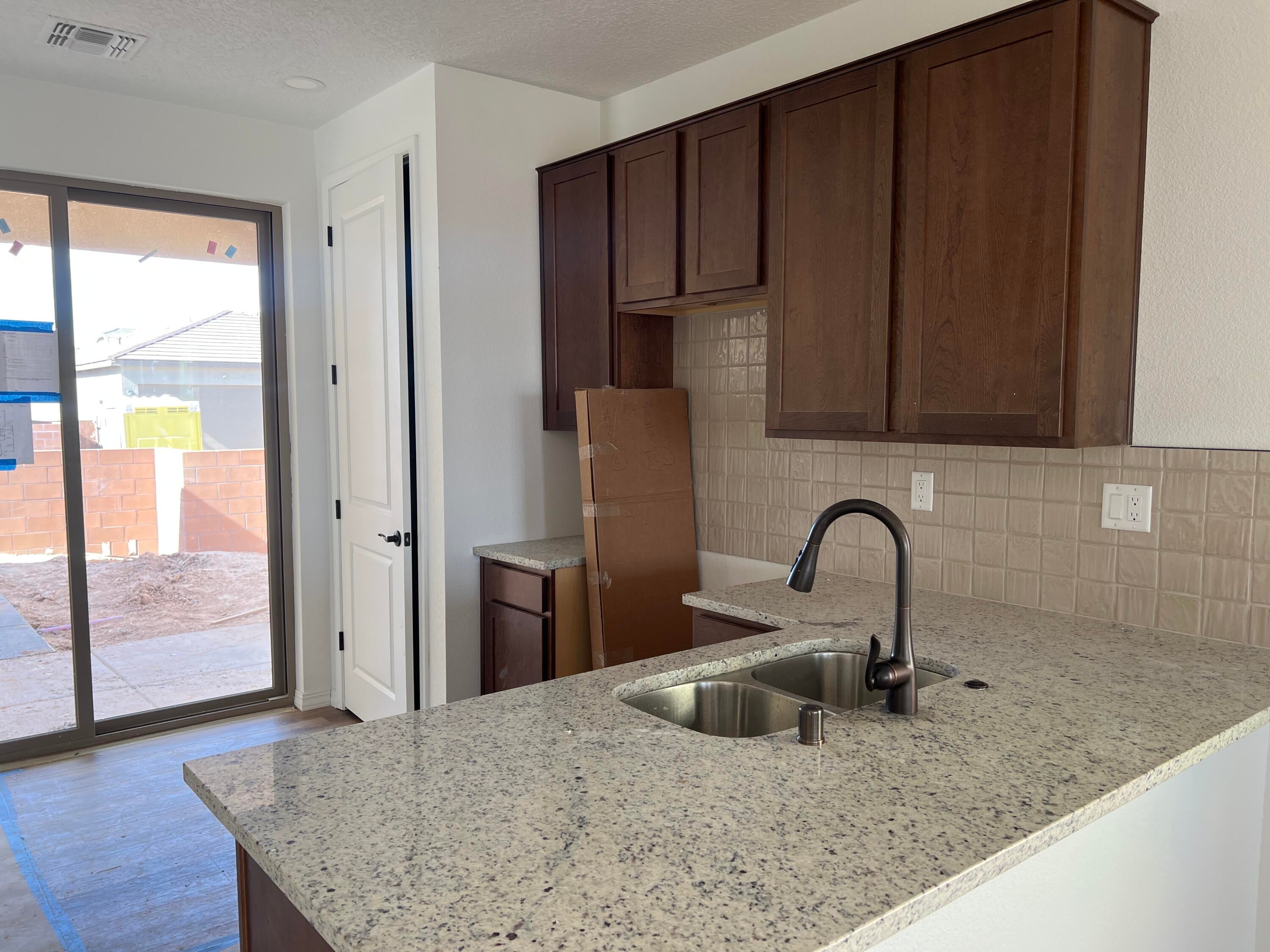 1913 Stryker Road SE