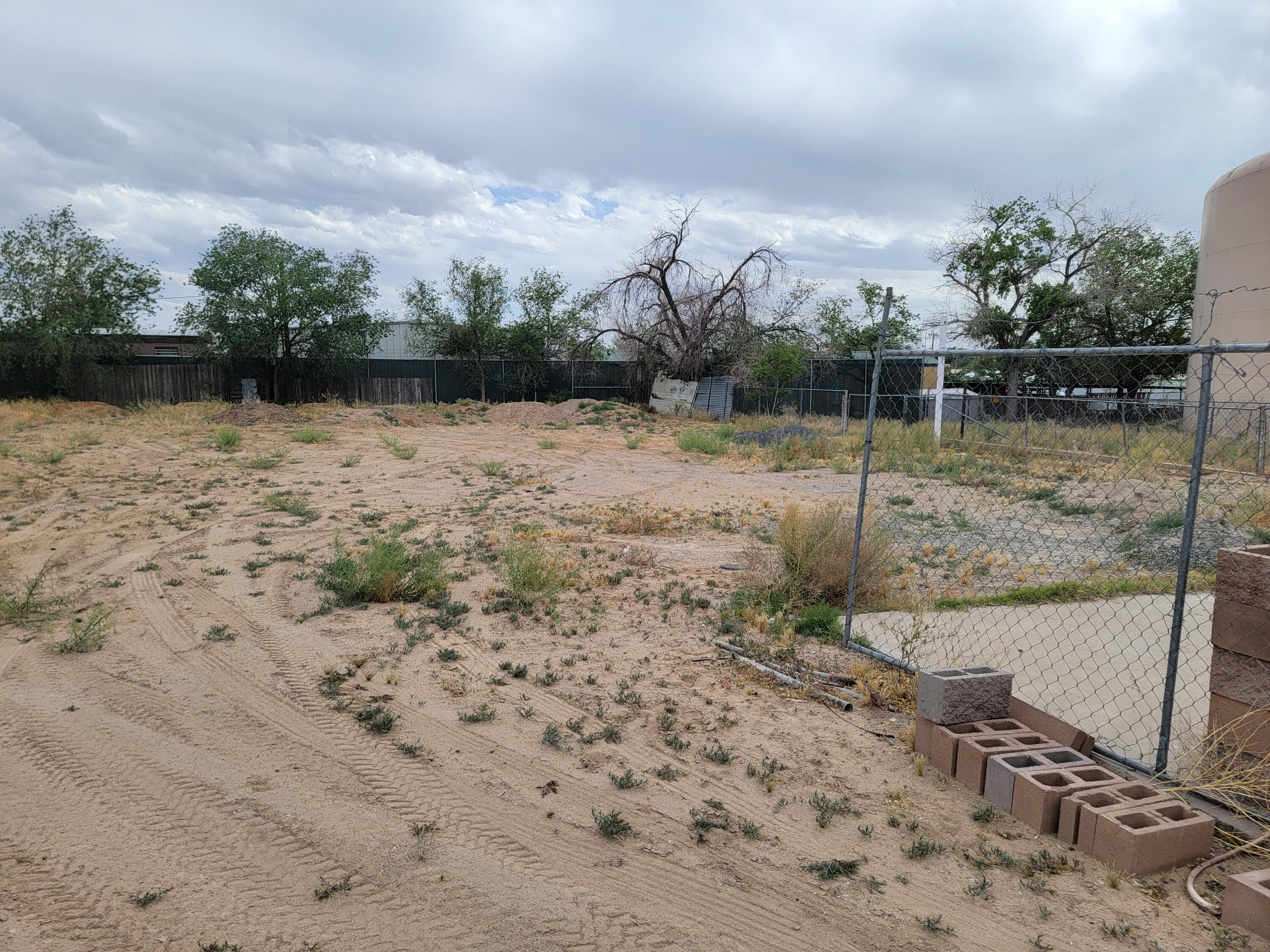 448 San Jose Street, Albuquerque, New Mexico image 2