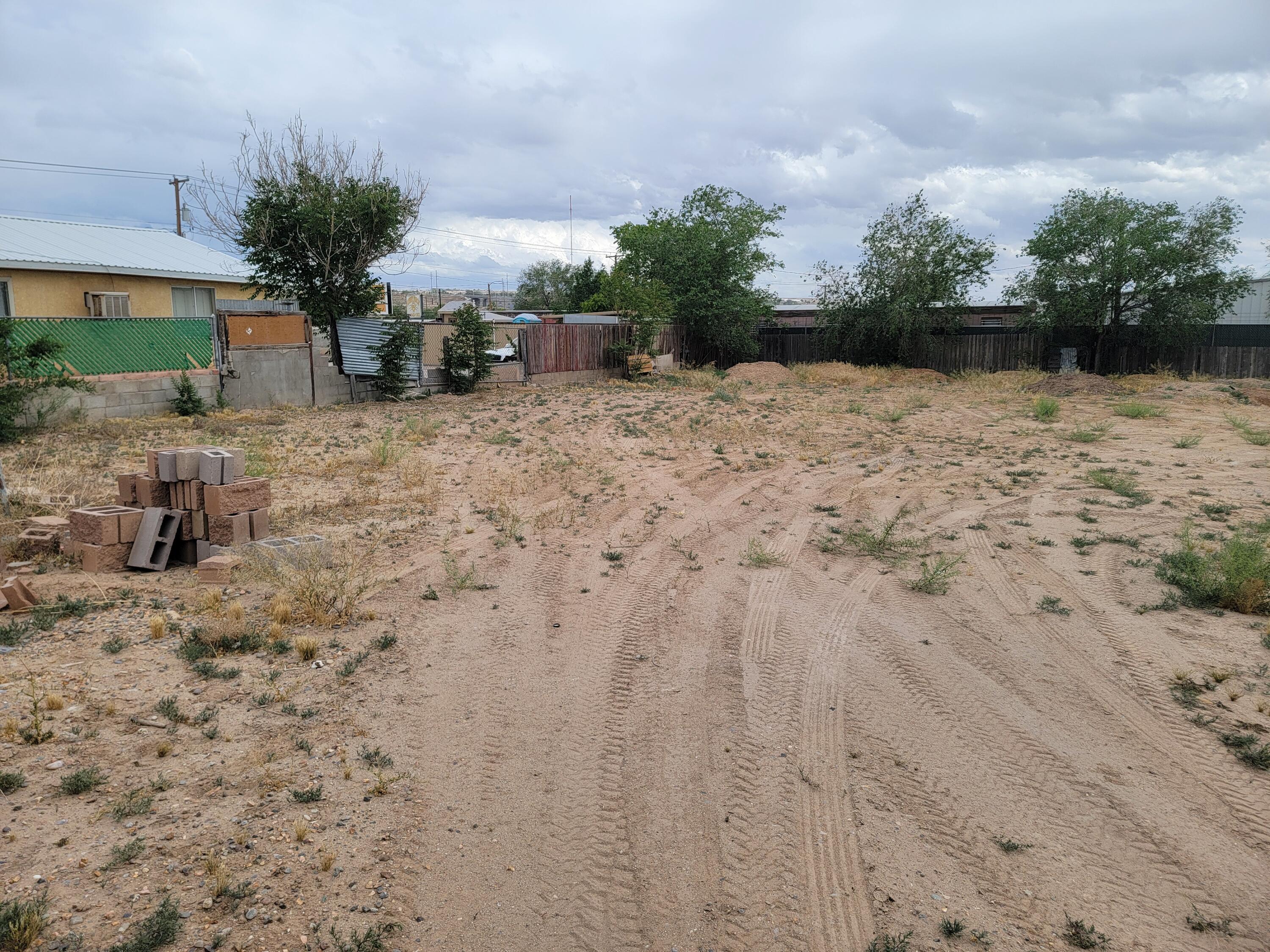 448 San Jose Street, Albuquerque, New Mexico image 3