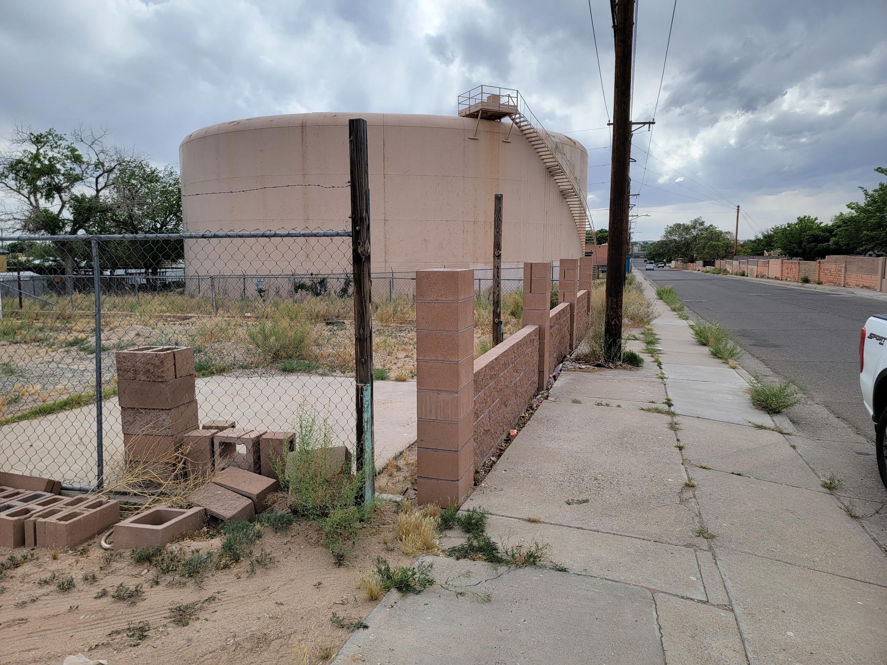448 San Jose Street, Albuquerque, New Mexico image 5