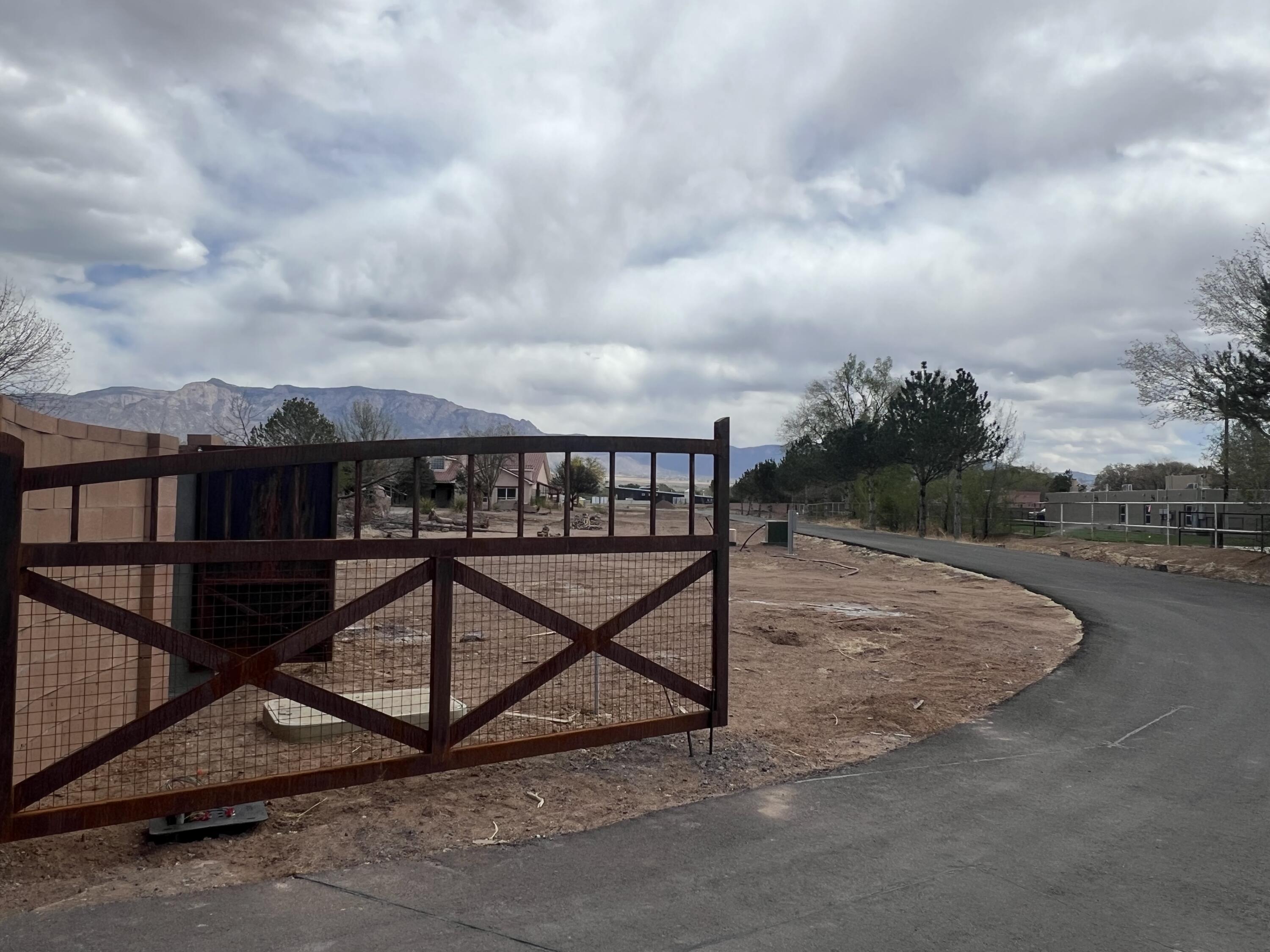 390 Pueblito Lane, Corrales, New Mexico image 11