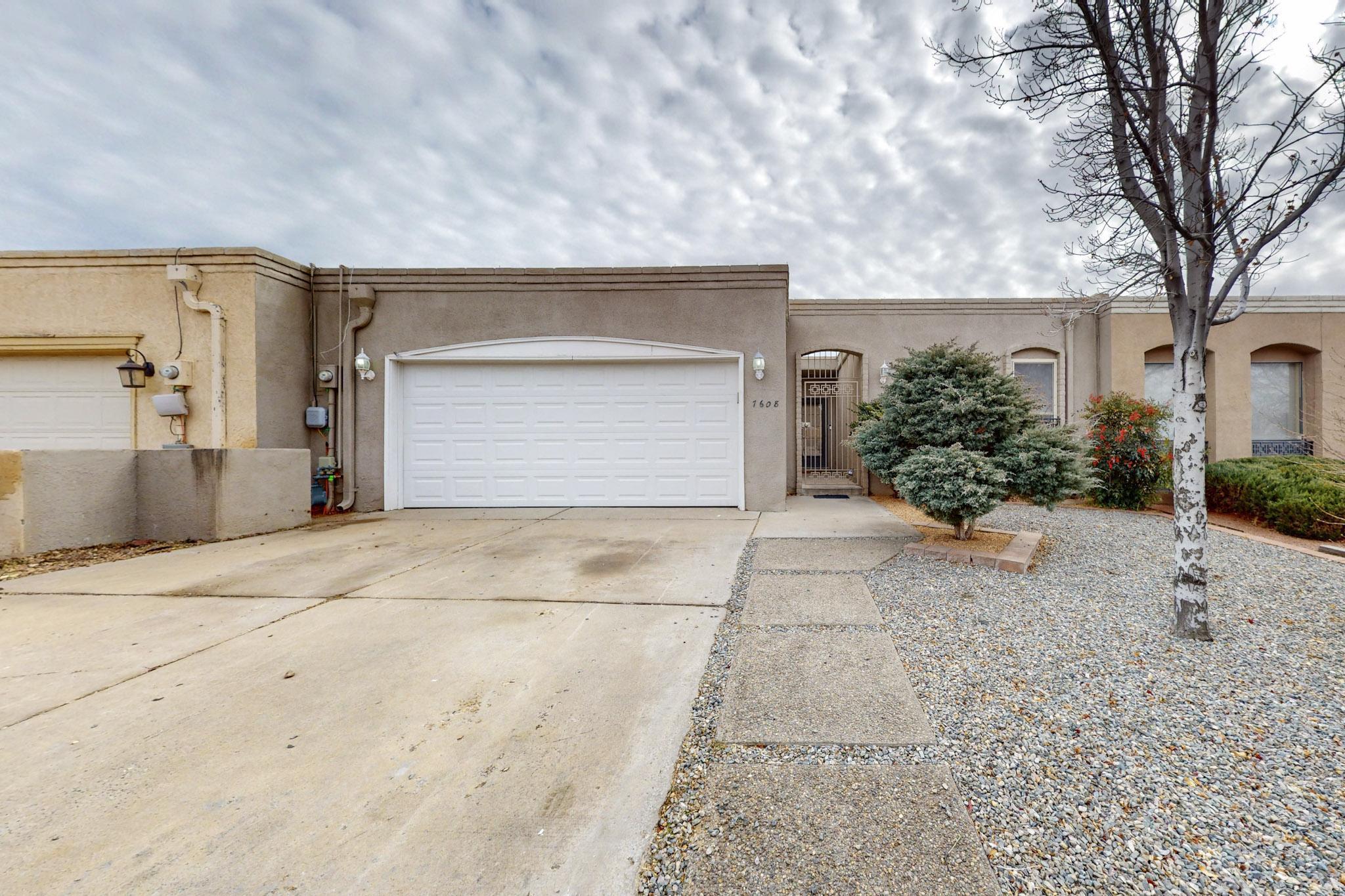 7608 La Madera Road, Albuquerque, New Mexico image 1