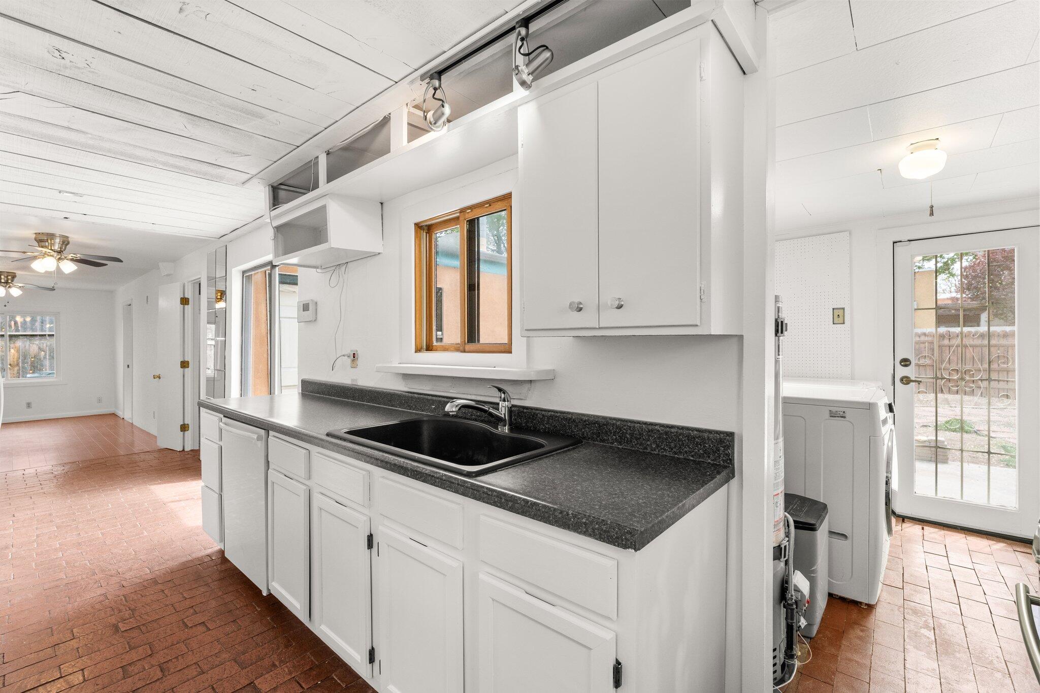 2638 Campbell Road, Albuquerque, New Mexico image 8