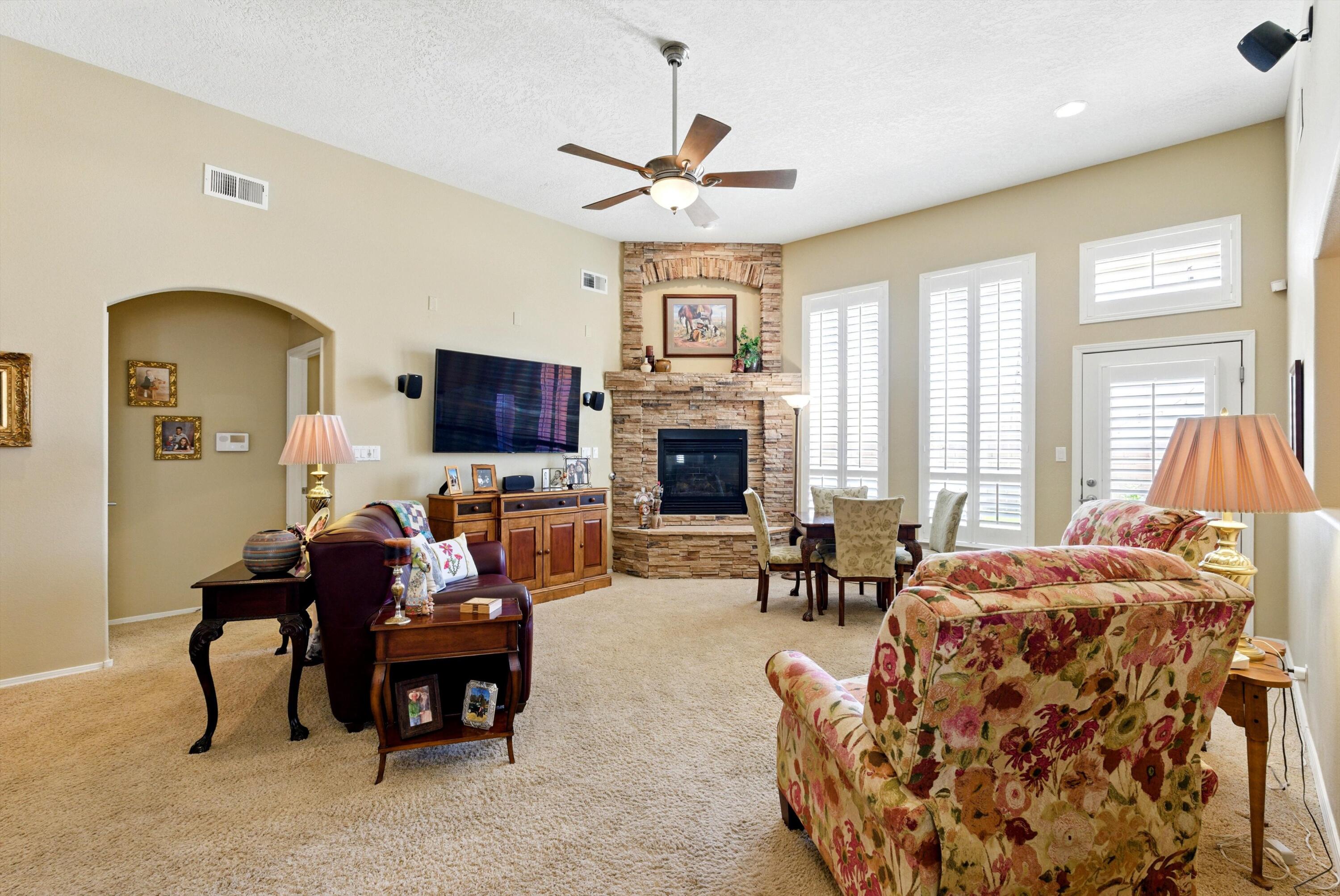 4972 Night Hawk Drive, Rio Rancho, New Mexico image 11