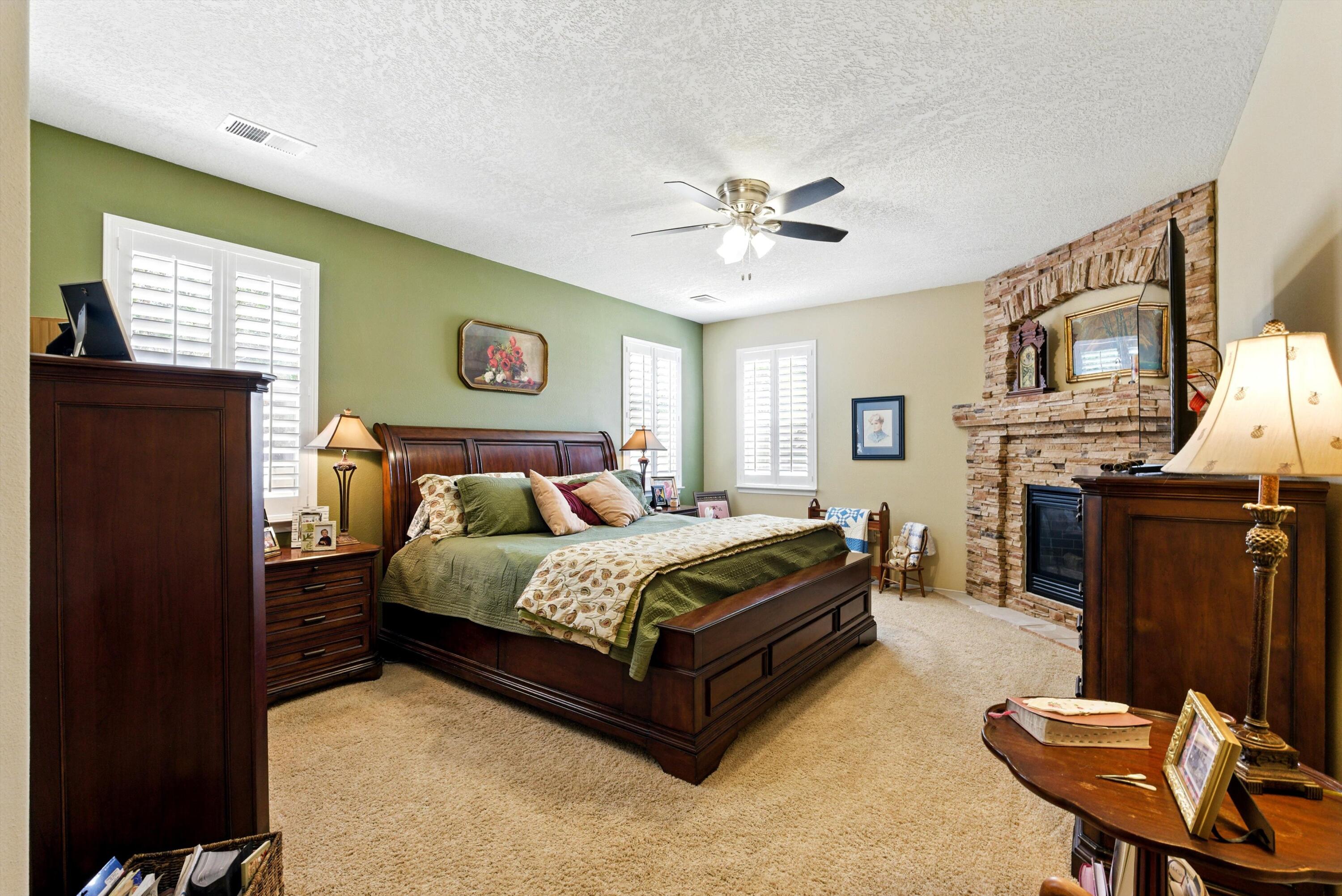 4972 Night Hawk Drive, Rio Rancho, New Mexico image 15