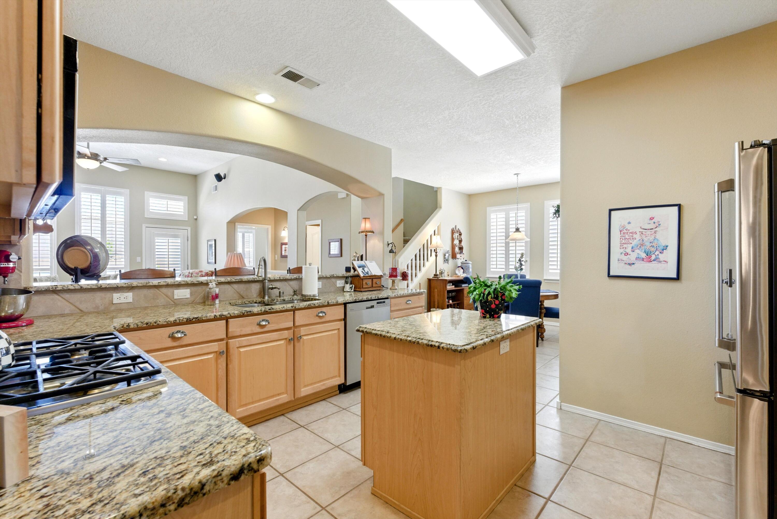 4972 Night Hawk Drive, Rio Rancho, New Mexico image 3