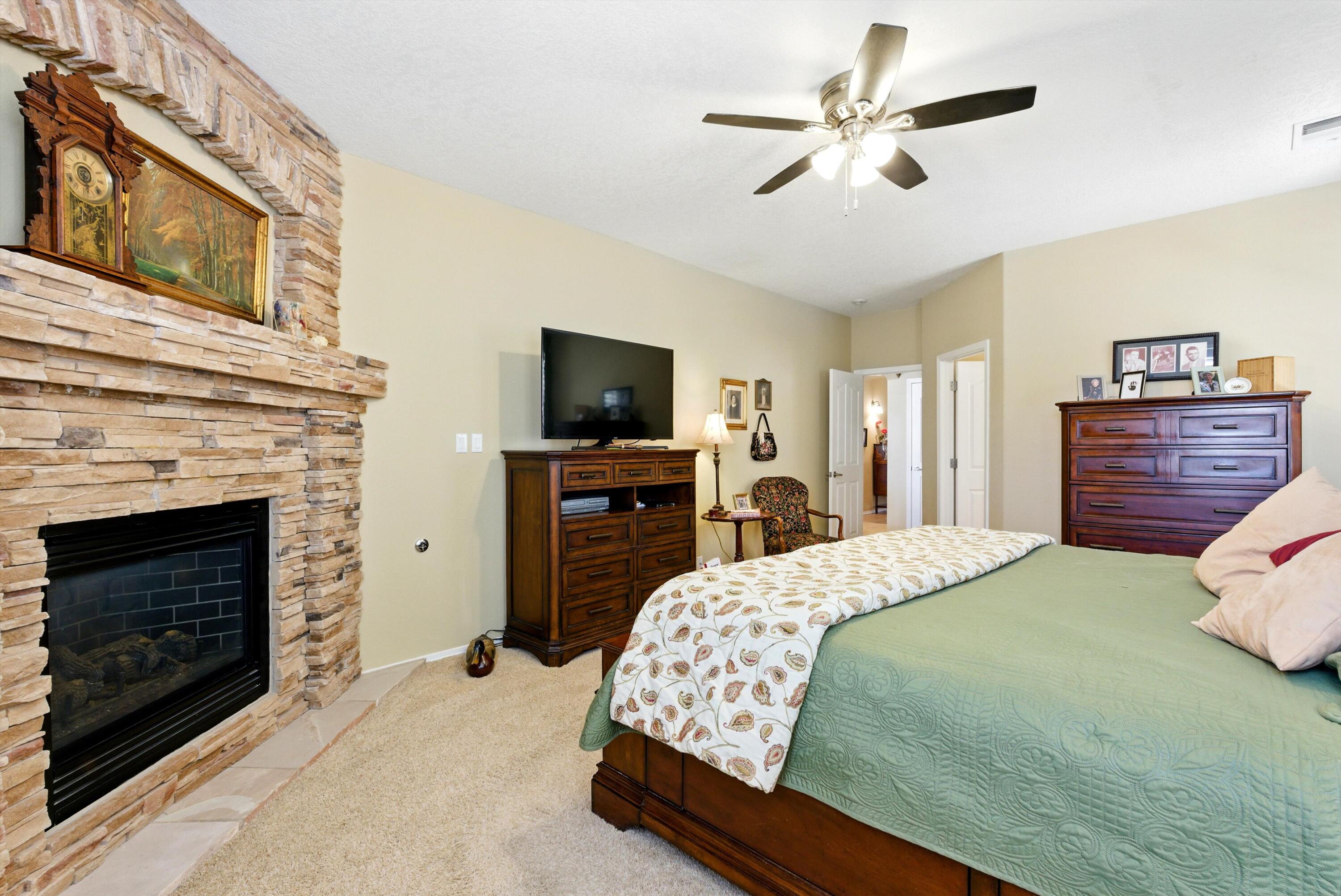 4972 Night Hawk Drive, Rio Rancho, New Mexico image 17