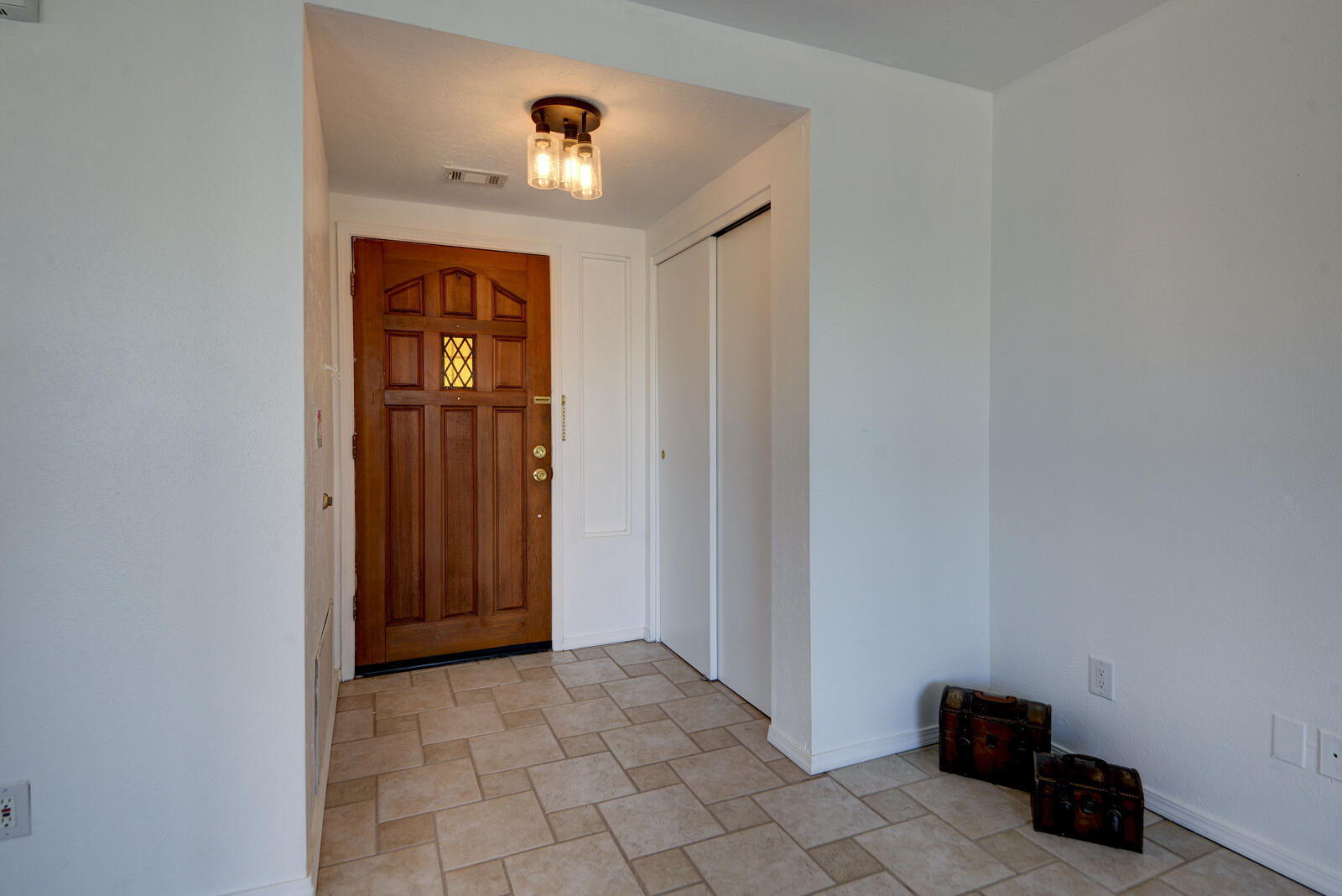 821 Hope Place, Albuquerque, New Mexico image 5