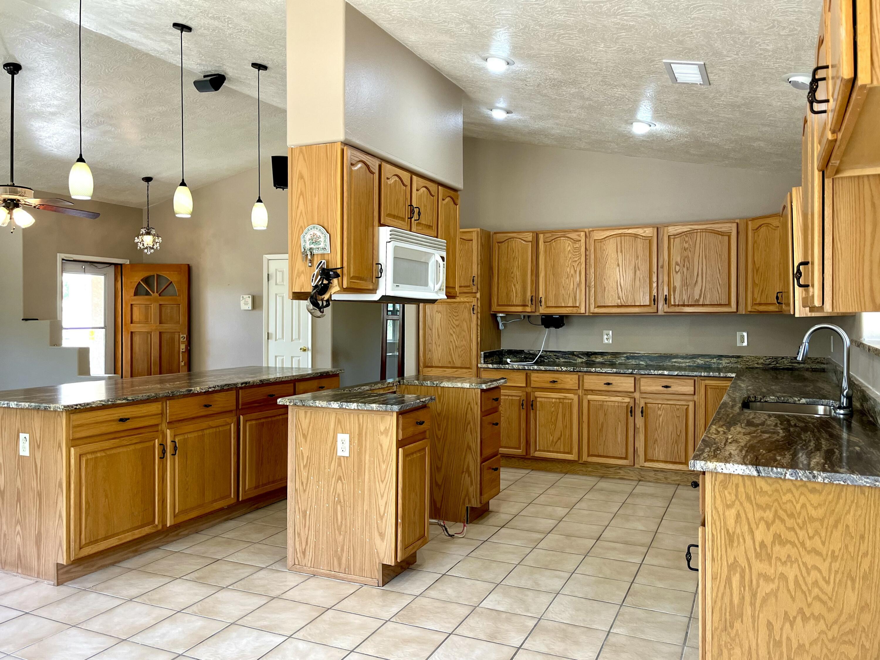 25 Chaparral Lane, Peralta, New Mexico image 7