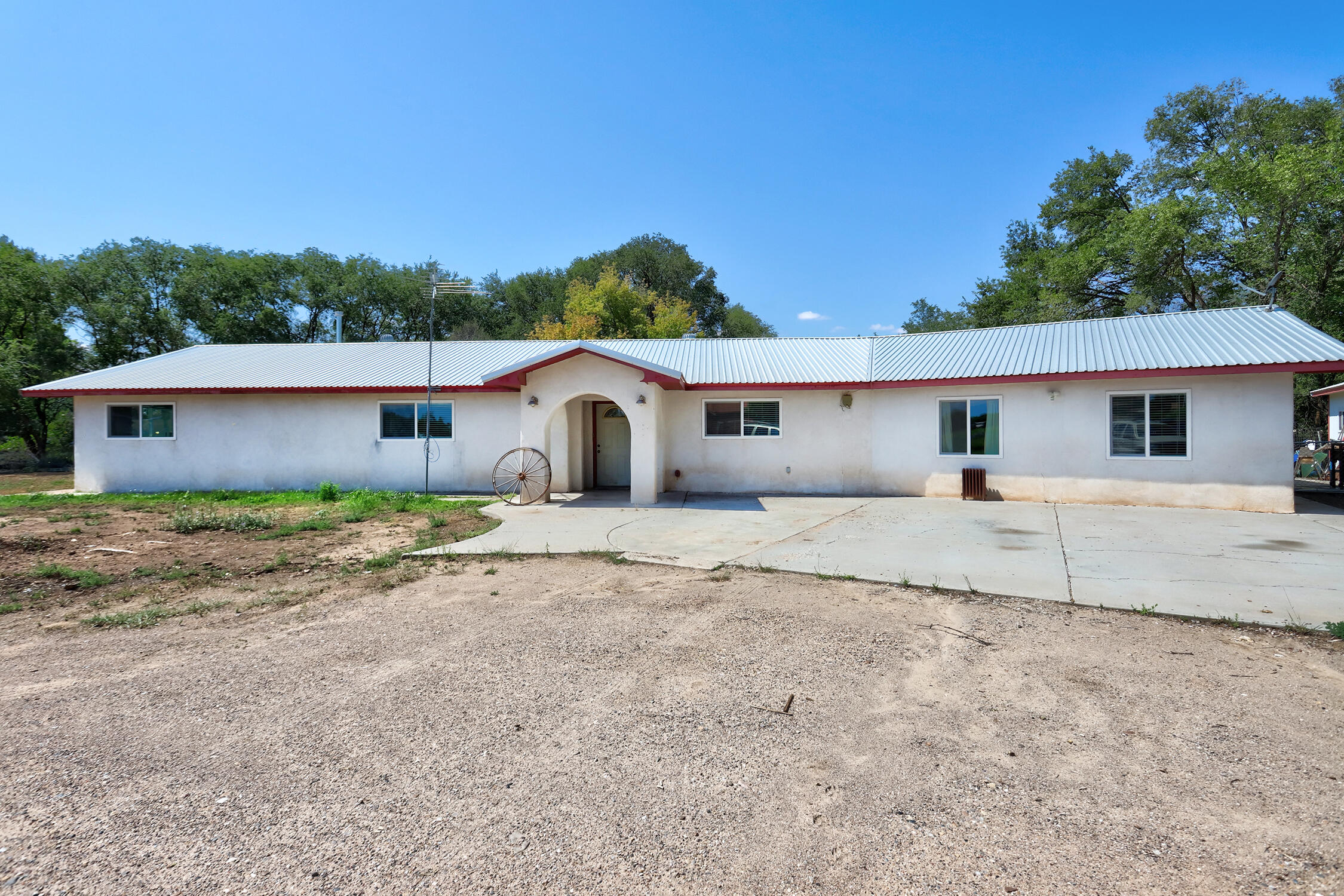 12 Green Valley Lane, Belen, New Mexico image 1