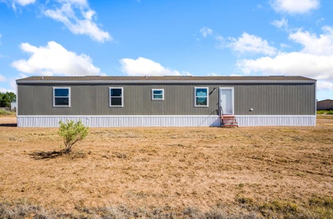 Mobile Home For Sale - 1 Montana Court<br/> Moriarty, NM 87035