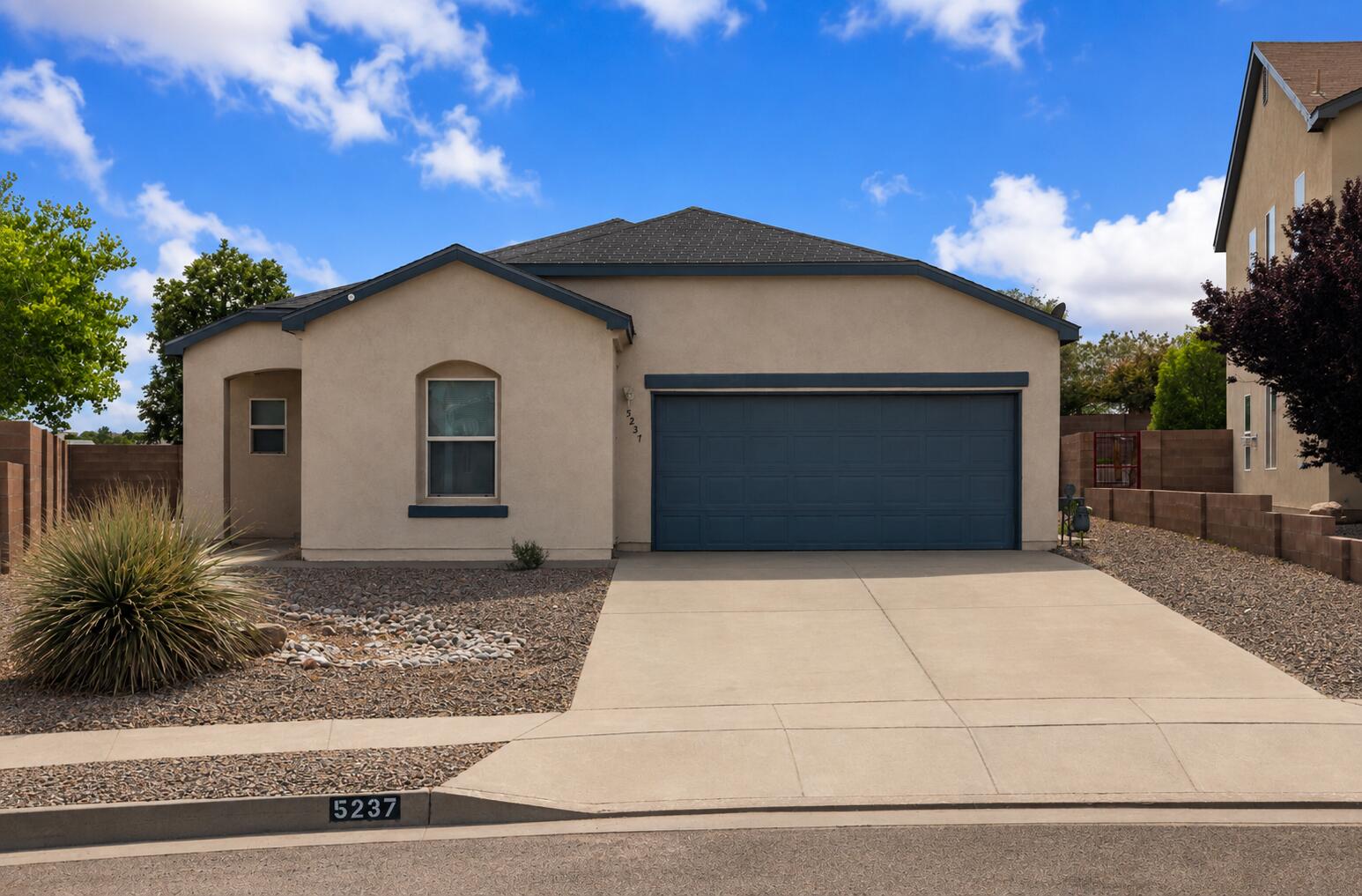 5237 Caprock Drive NE